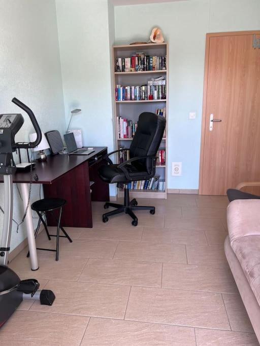 Beautiful House With Free Parking On Premise Villa Utzenstorf Екстериор снимка